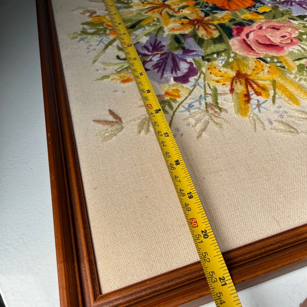 VTG Handmade Crewel Embroidery Floral Bouquet Pure Cocoa Tin Framed Art 21x17 - Picture 7 of 12